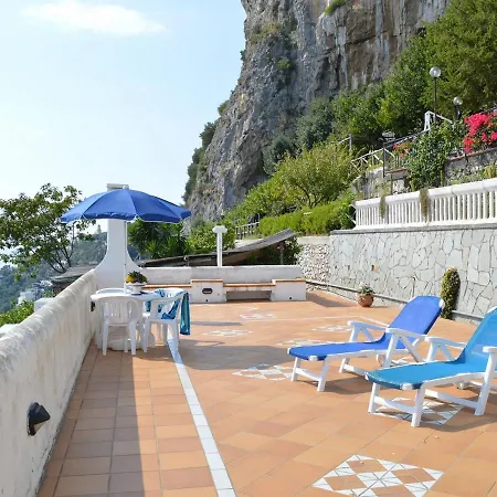 Sleeps 5 Pool Air Con Wifi * Conca dei Marini
