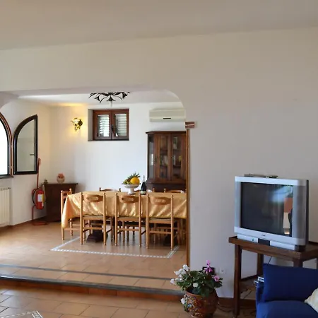 Sleeps 5 Pool Air Con Wifi Villa