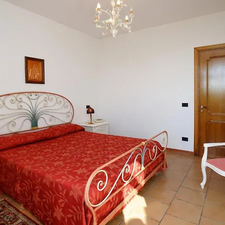 Villa Sleeps 5 Pool Air Con Wifi